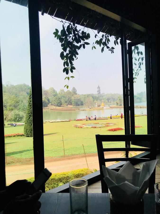 Hotel Smile Pyin Oo Lwin Esterno foto