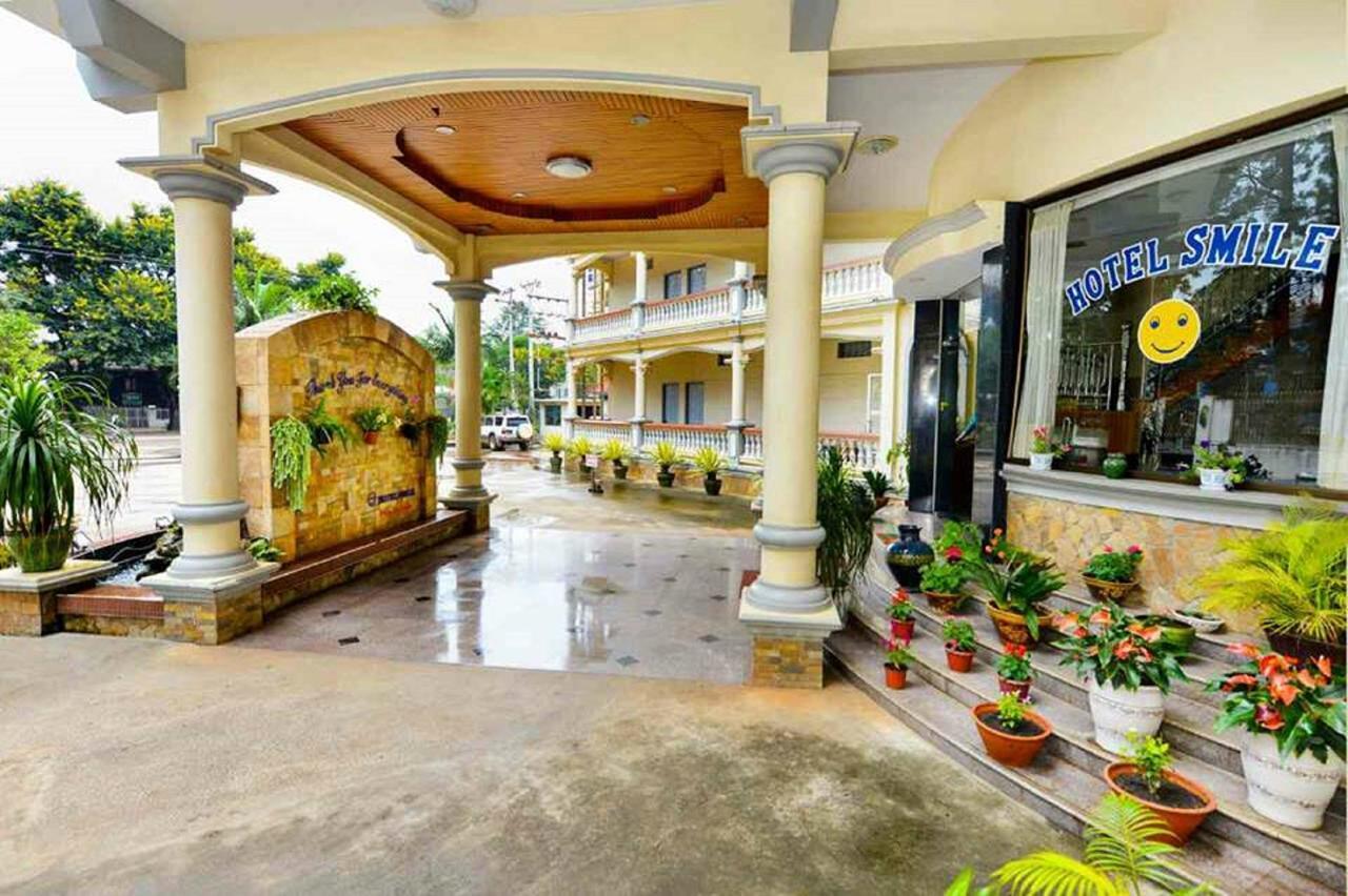 Hotel Smile Pyin Oo Lwin Esterno foto