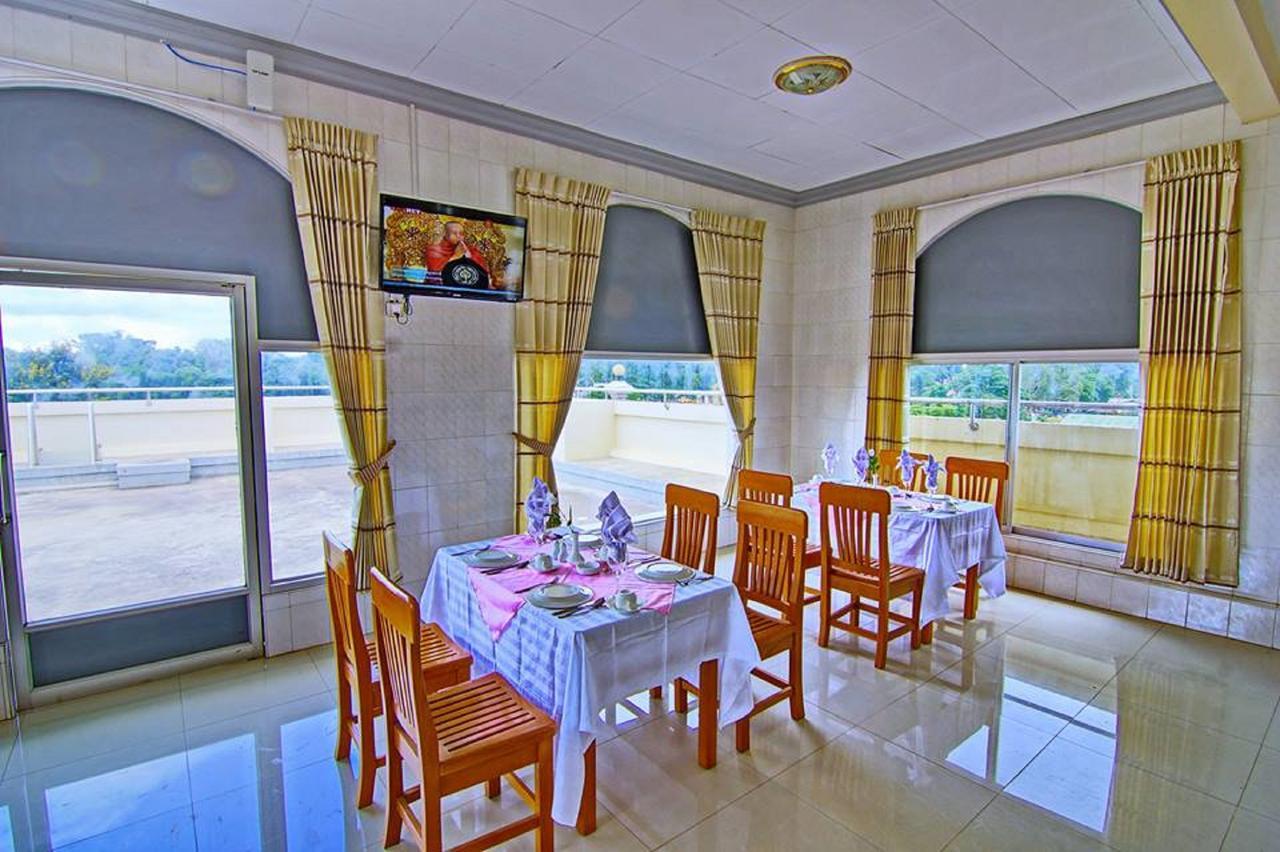 Hotel Smile Pyin Oo Lwin Esterno foto