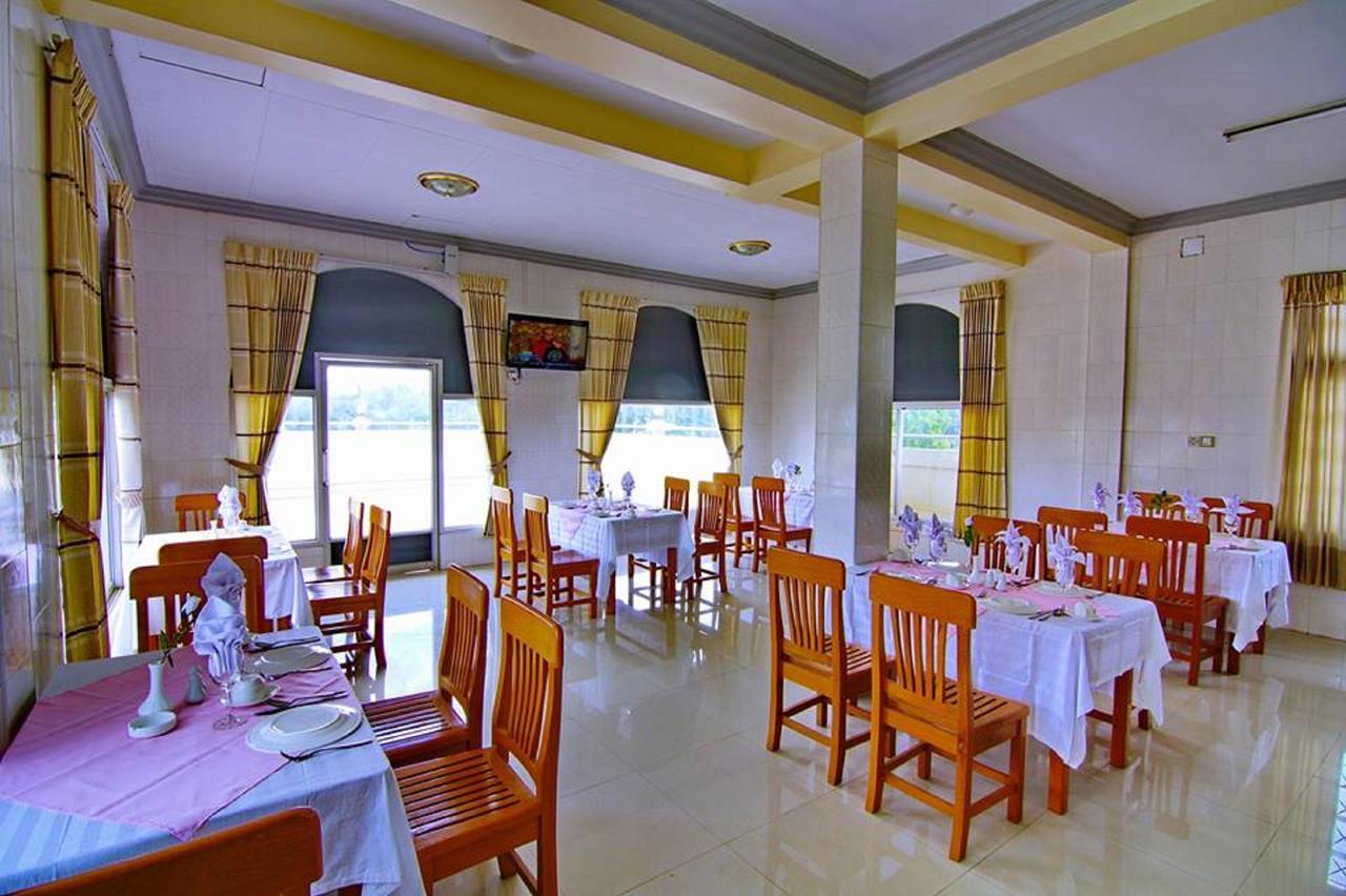 Hotel Smile Pyin Oo Lwin Esterno foto