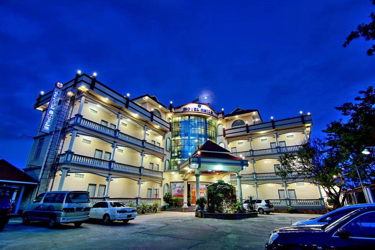 Hotel Smile Pyin Oo Lwin Esterno foto